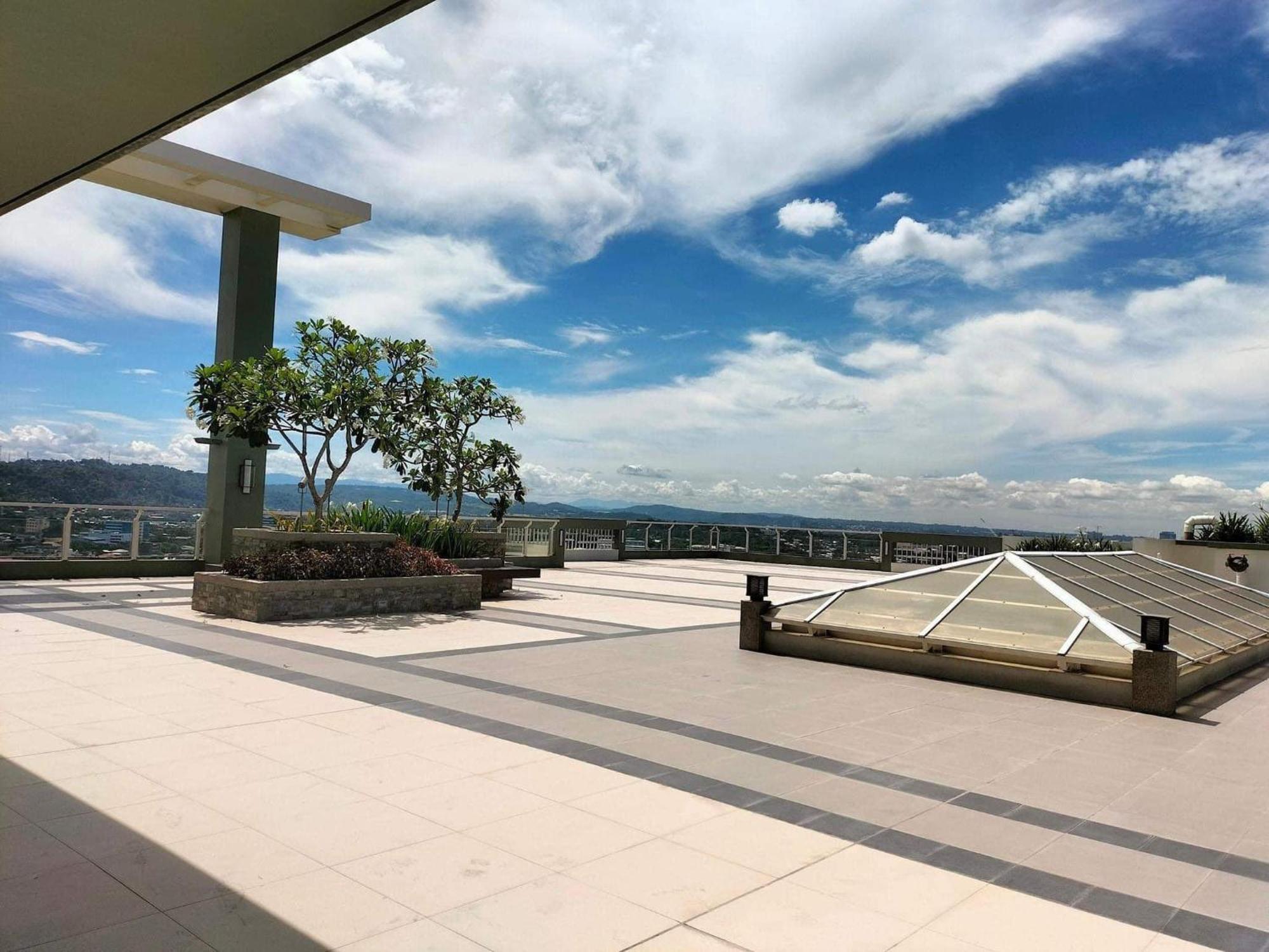 Verdon Parc Davao City With Balcony By Darpm Ngoại thất bức ảnh