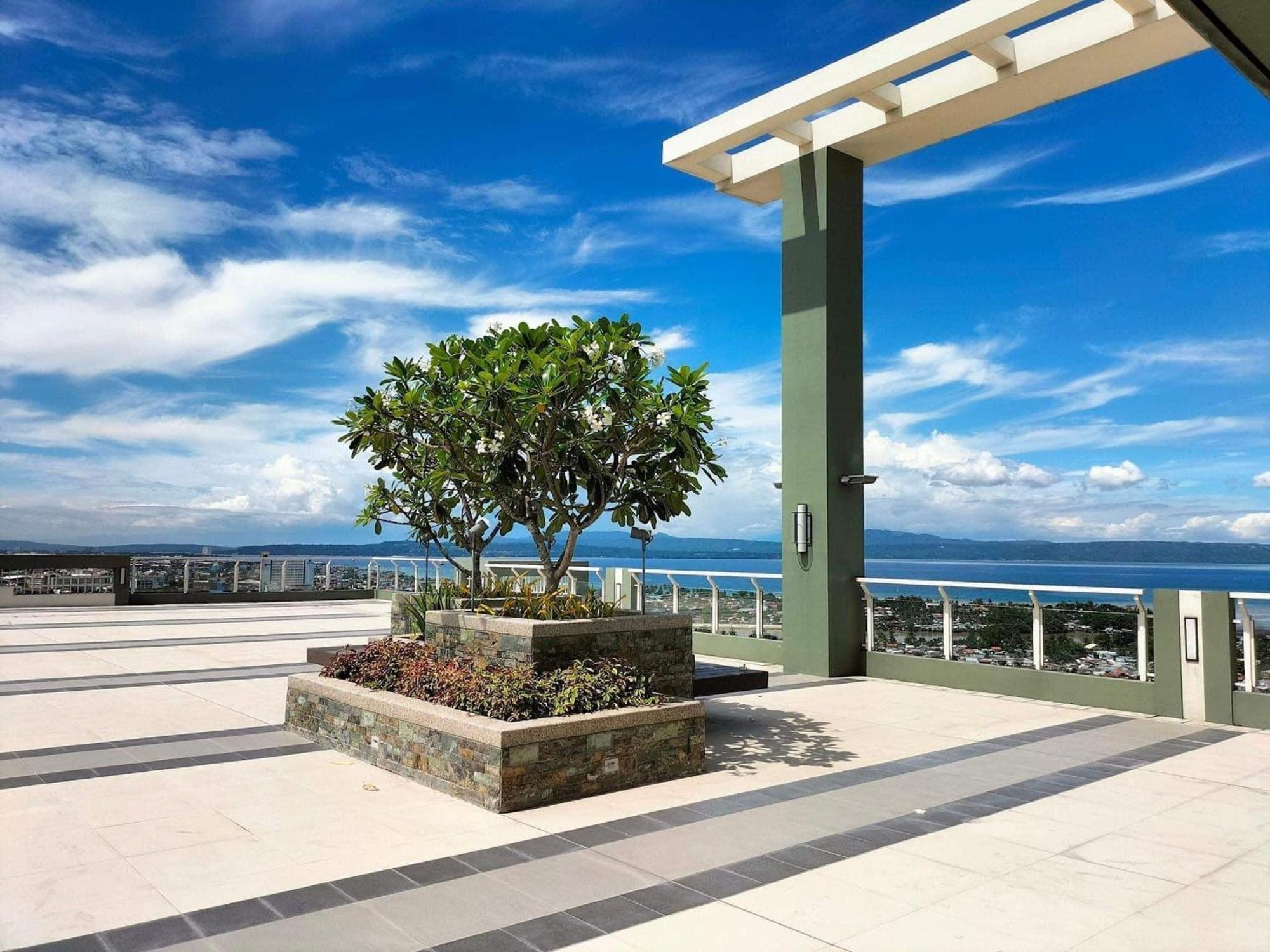 Verdon Parc Davao City With Balcony By Darpm Ngoại thất bức ảnh